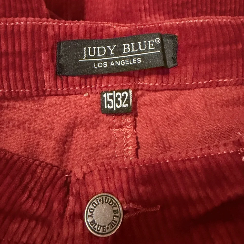 Judy Blue Ankle Straight Corduroy Pants‎